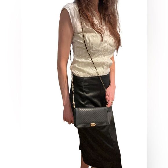 Chanel Black and Gold Quilted Clutch - Picture 1 of 12